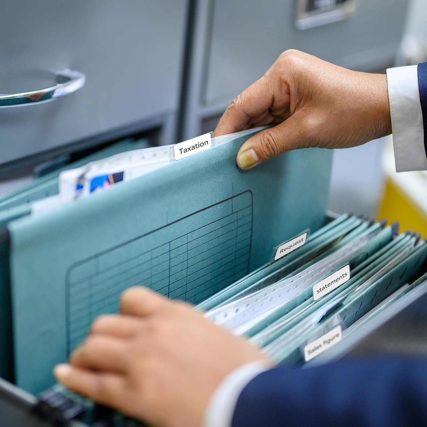 image:imageNIIMBOT Labels 2 Rolls Refill Thermal Label for Label Maker B1B21B21ProB3SB31K3 Waterproof OilProof and TearProof Sticker Labels 2 x 06x250x15mmx2 WhiteClear16 X 06x2